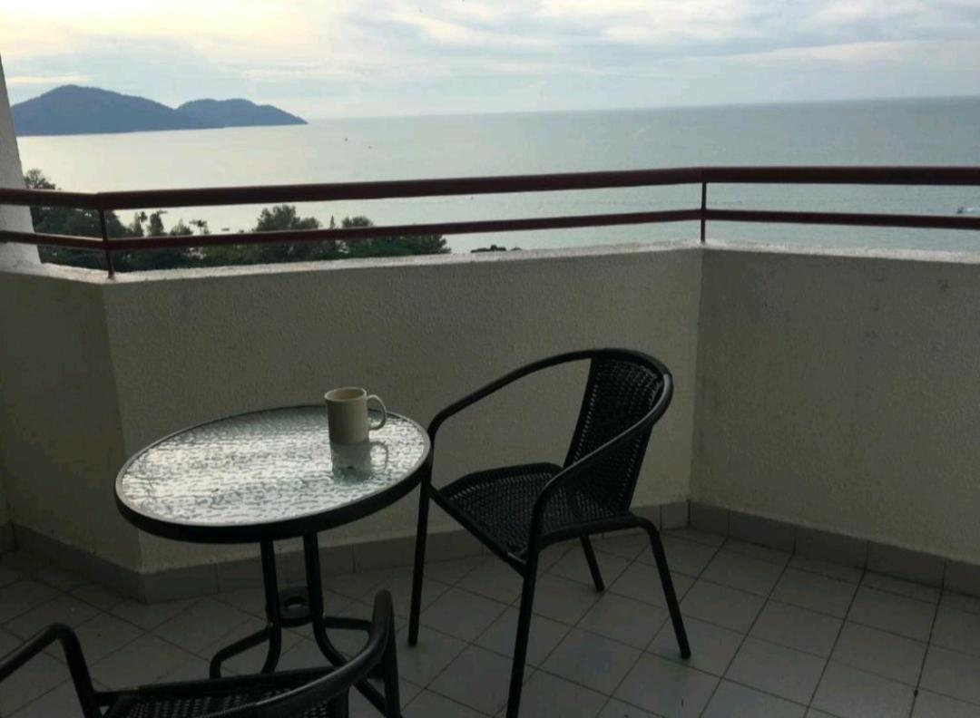 Poolview Resort Batu Ferringhi 502 - 2 Rooms Экстерьер фото